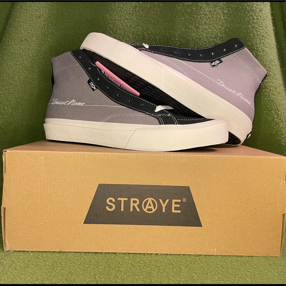 NWT Straye Hiland Black Charcoal Hi Tops